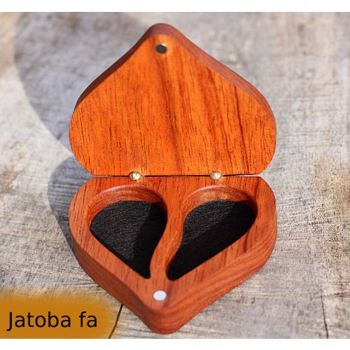 Wood ring box - Love heart